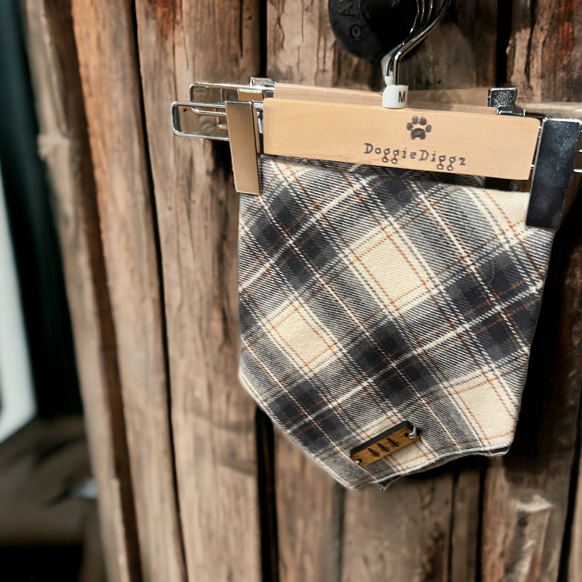 a guitar case sitting on top of a wooden box