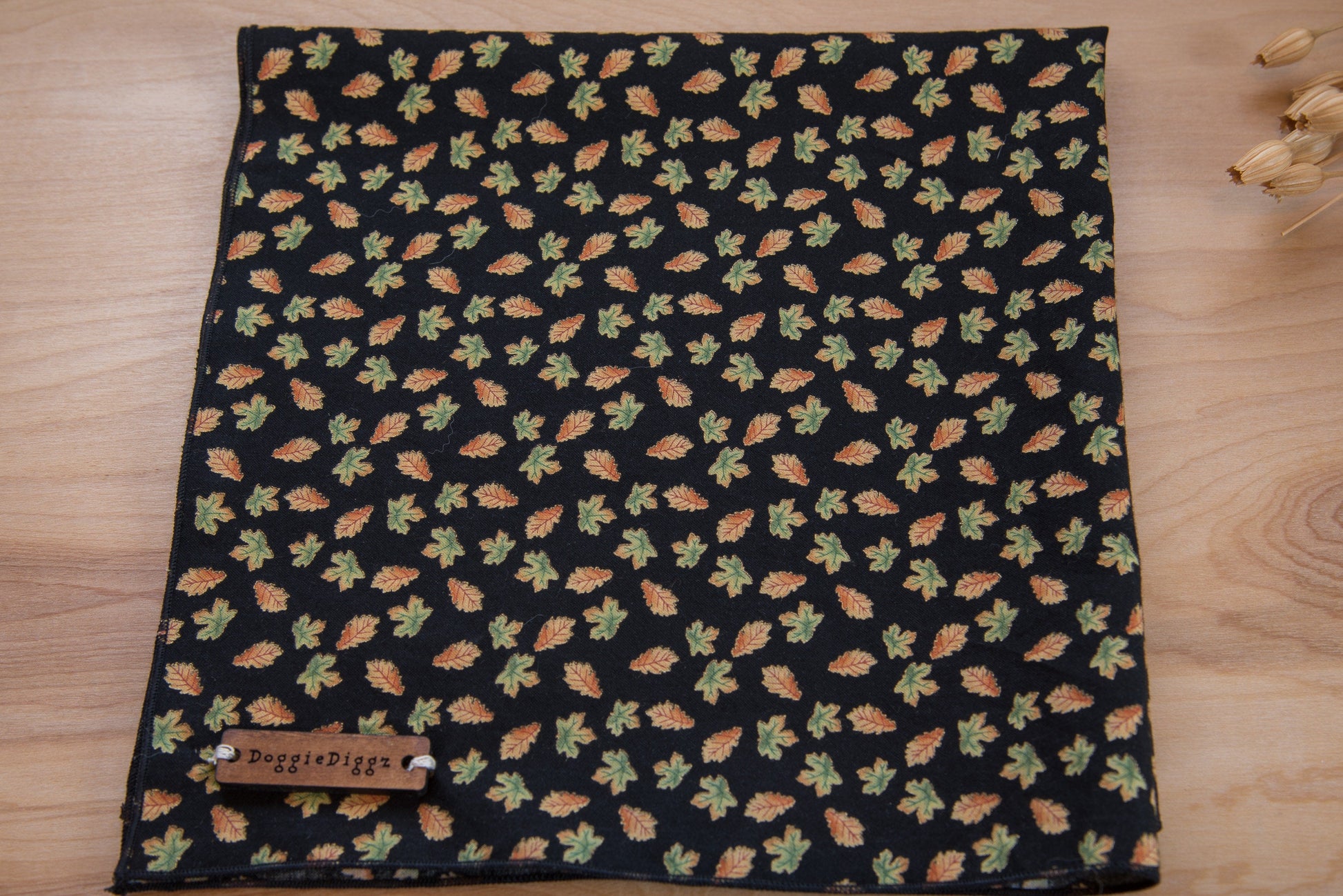 a picture of a black and white checkered cloth